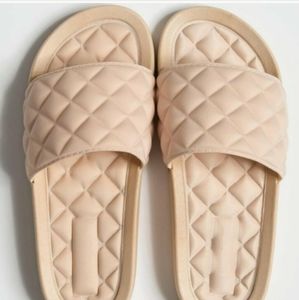Mudd Quilted Slides
